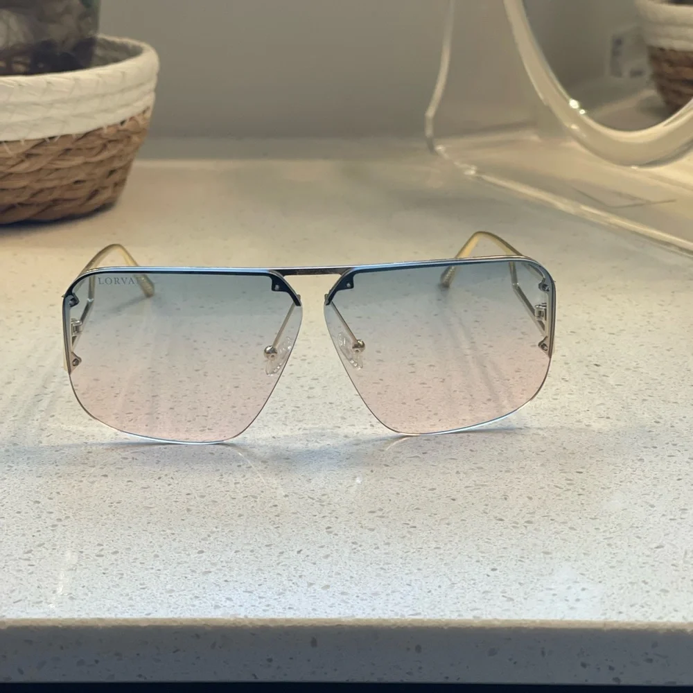 Sunglasses Bundle - Picture 3 of 10
